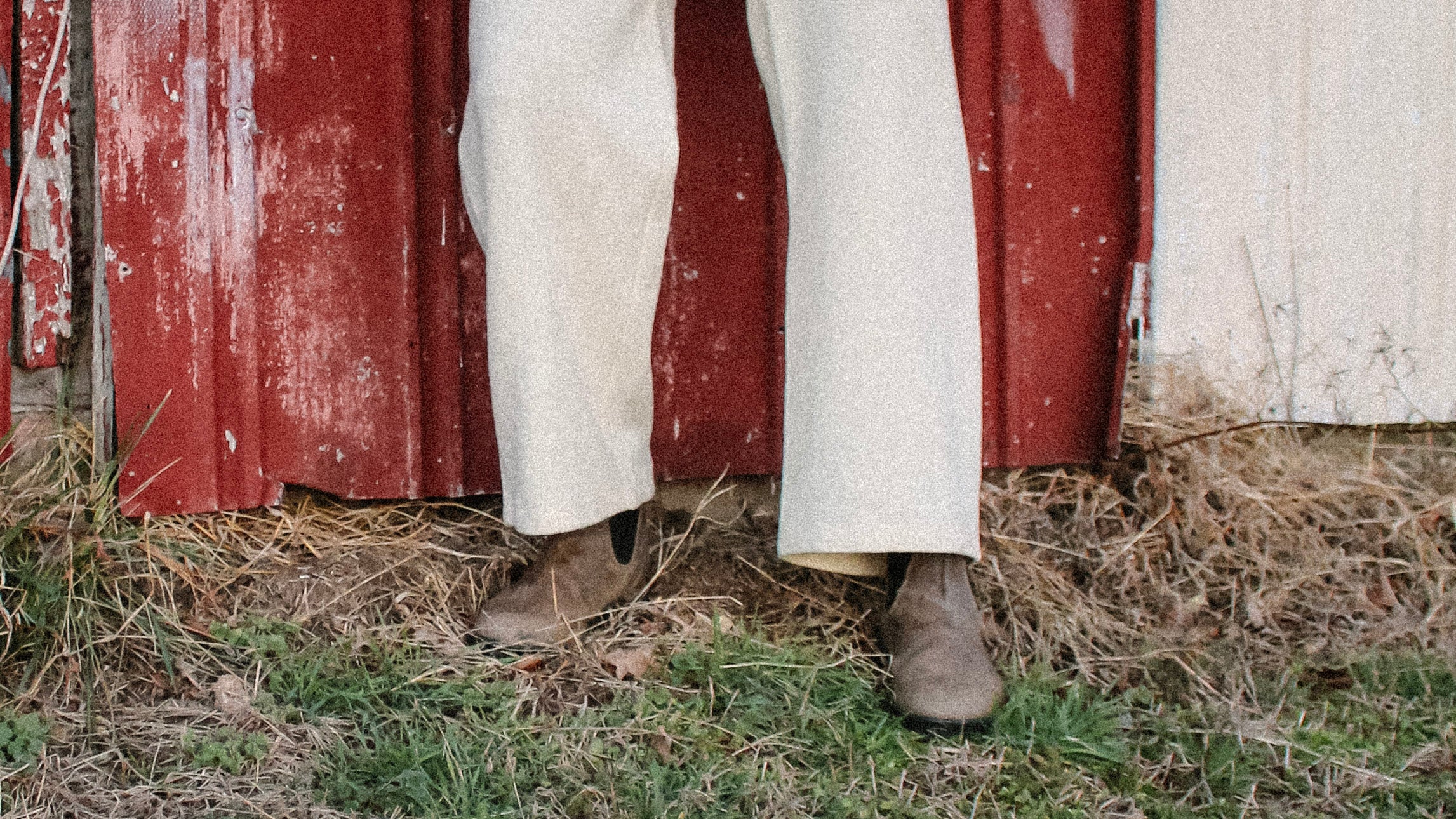 Properties of Wool: Sustainable & Performance Wool Superpowers β Sarah Danu